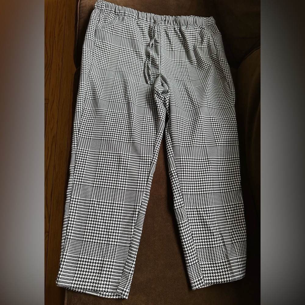 C By One Black & White Houndstooth Pattern Capri Casual Pants Sz XL  T 16.